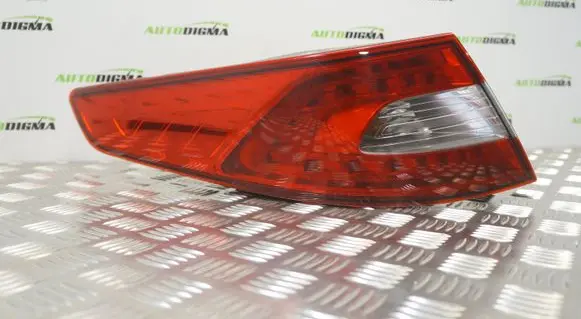 Rear/tail lights