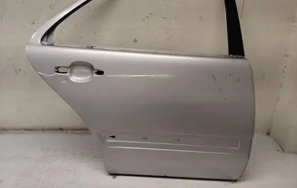 Mercedes-Benz E W210 Rear door A2108204402