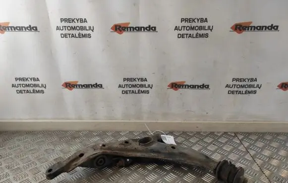 Honda CR-V Front lower control arm/wishbone
