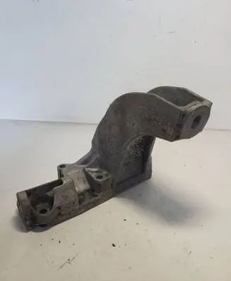 BMW 3 E46 Engine mounting bracket 6753225