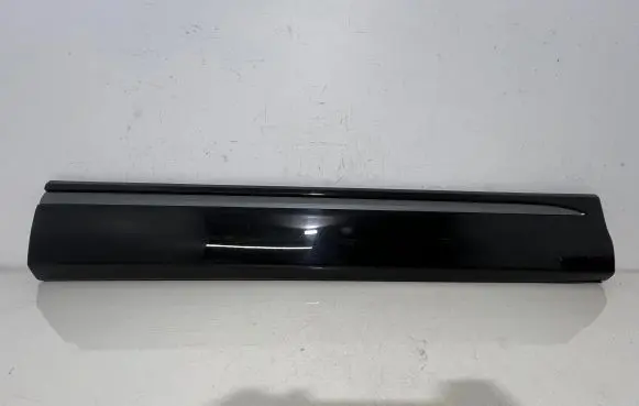Audi Q8 Front door trim (molding) 4M8853960D 4M8853960C