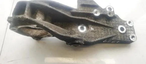 Alfa Romeo 147 Engine mounting bracket 46460217
