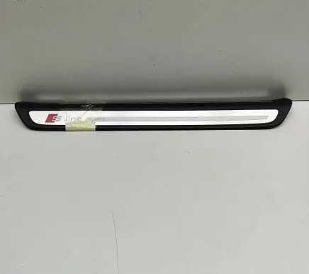 Audi Q3 8U Front sill trim cover 8U0853372B 8U0853374