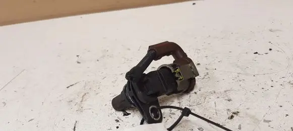 Opel Astra J Camshaft position sensor 55216243