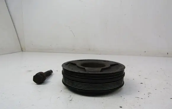 Audi A6 Allroad C5 Crankshaft pulley 