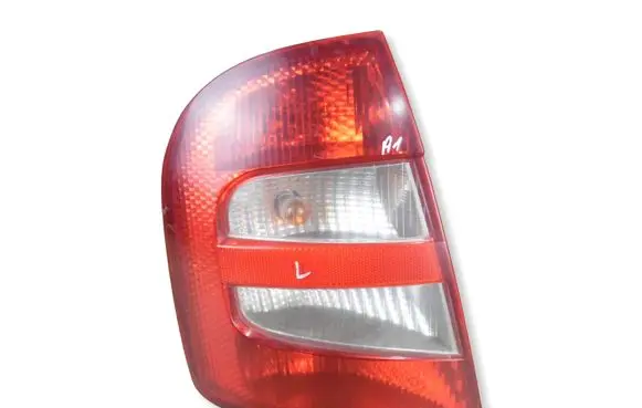 Skoda Fabia Mk1 (6Y) Rear/tail lights 6Y6945095 6Y6945111 XU3X13485AA