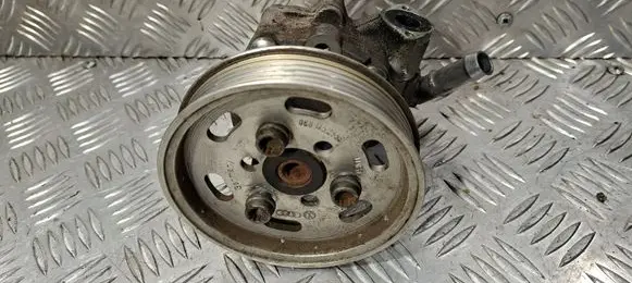 Audi A5 8T 8F Power steering pump