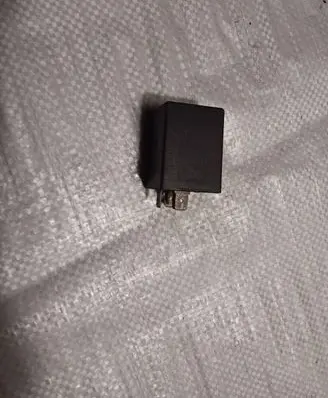 Volkswagen Golf II Other relay 2041002 73365