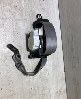 Audi A4 S4 B9 Rear seatbelt 8W0857805B