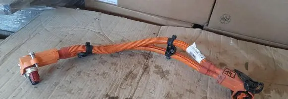 Peugeot 208 II High voltage cable 9832922980