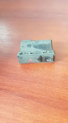 BMW 3 E46 Hazard light switch 8368920