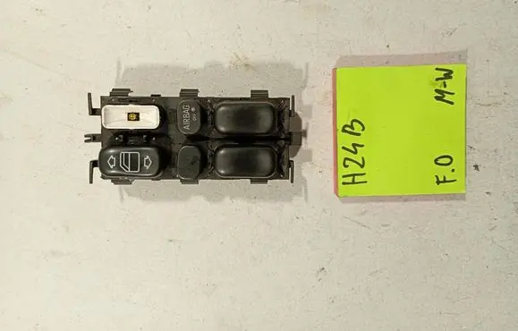 Mercedes-Benz A W168 Central console control unit 12121212121