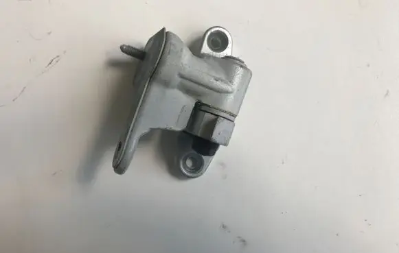Mercedes-Benz B W245 Front door lower hinge 14M1