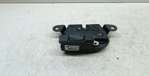 BMW 2 F46 Tailgate/trunk/boot lock/catch/latch 7348530 21133103
