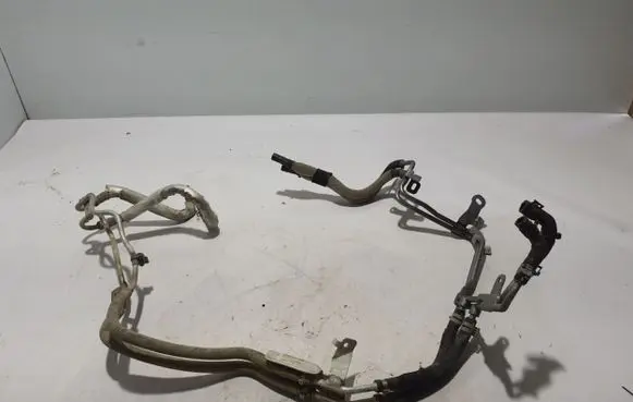 Renault Trafic III (X82) Brake vacuum hose/pipe 204765205R