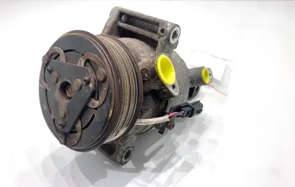Dacia Duster II Air conditioning (A/C) compressor (pump) 