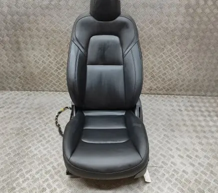 Tesla Model Y Front driver seat 1758653C1A