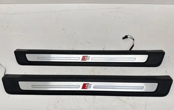 Audi Q5 SQ5 Front sill trim cover 80A947418 80A947417
