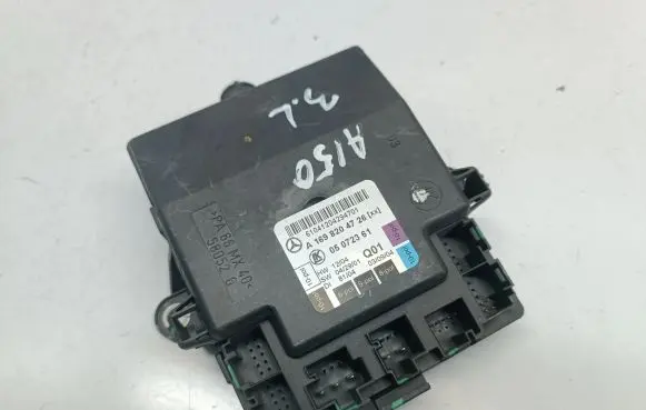 Mercedes-Benz A W169 Door control unit/module A1698204726 05072361