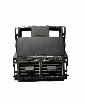 Volkswagen Touareg I Rear air vent grill 7l6819203