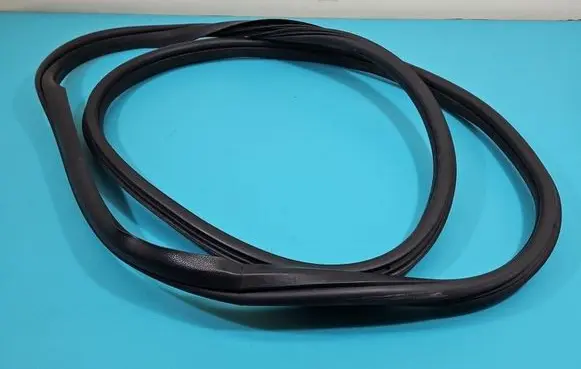 Rubber seal rear door