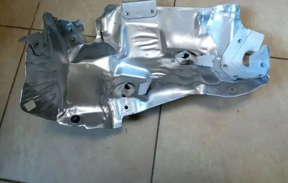 Mini One - Cooper R50 - 53 Exhaust heat shield 9798668 NE69399
