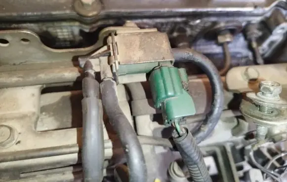 Nissan Almera Tino Turbo solenoid valve