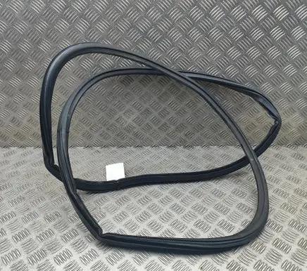 Audi A3 S3 8V Rubber seal front door (on door) 8V3831721B 8V3831721
