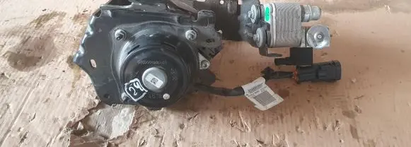 Opel Corsa F Vacuum pump 9803504280