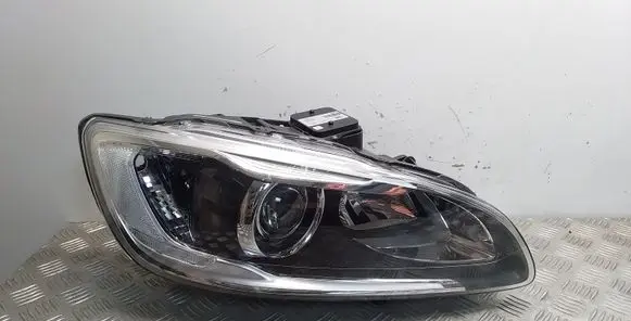 Volvo V60 Headlight/headlamp 31420262