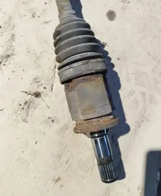 Nissan Qashqai+2 Rear driveshaft