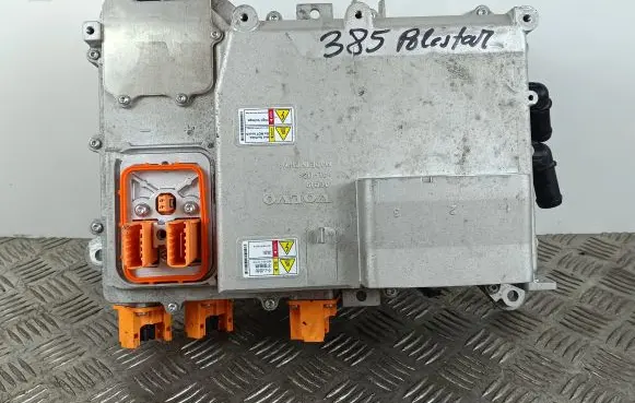 Polestar 2 Voltage converter inverter 32335618