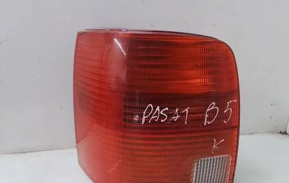 Volkswagen PASSAT B5 Rear/tail lights