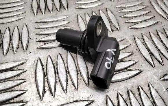 Volvo V70 Camshaft position sensor 31272689
