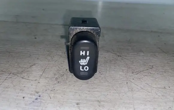 Mitsubishi Colt Seat heating switch 7l18