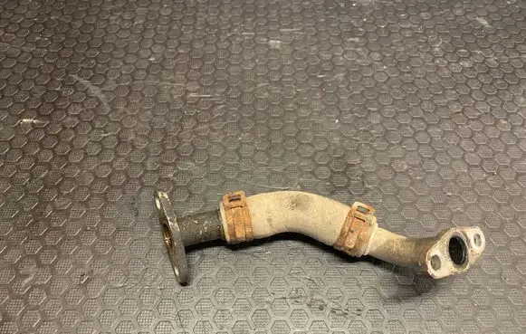Volkswagen PASSAT CC Turbo turbocharger oiling pipe/hose