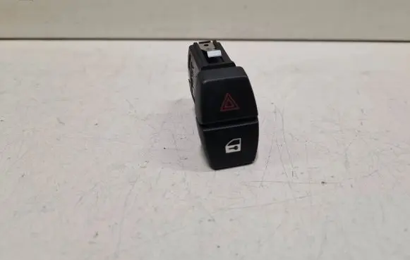 BMW X3 F25 Hazard light switch 9161896 61319161896
