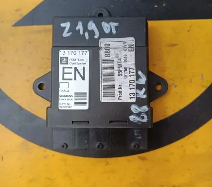 Opel Vectra C Door control unit/module 13170177 5WK46006