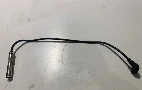 Volkswagen PASSAT B5 Ignition plug leads 0300174104 06A0352550