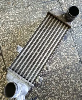 KIA Ceed Intercooler radiator 282712A610 6714315