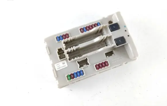 Nissan Murano Z51 Fuse module 284B71AA0A J0417