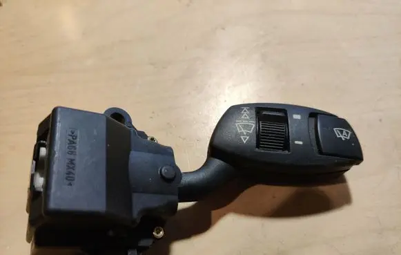 BMW 5 E60 E61 Wiper control stalk 6924106
