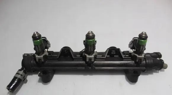 Volkswagen Polo IV 9N3 Fuel main line pipe