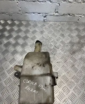 Toyota Corolla E120 E130 Lamp washer fluid tank 