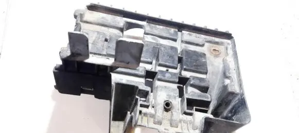 Opel Meriva A Battery box tray 13167332 600002190