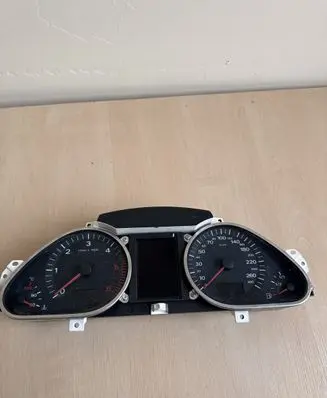 Audi A6 S6 C6 4F Speedometer (instrument cluster) 4F0920901