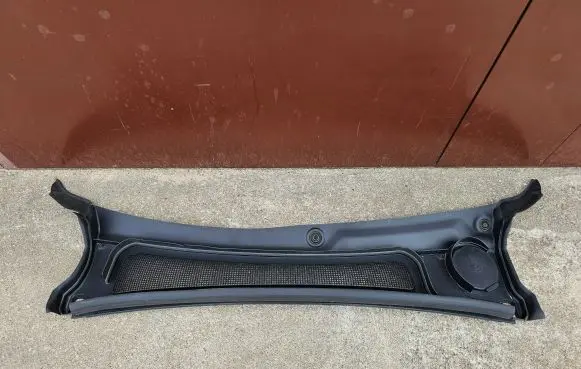 Jeep Grand Cherokee WL Wiper trim 68361992AB