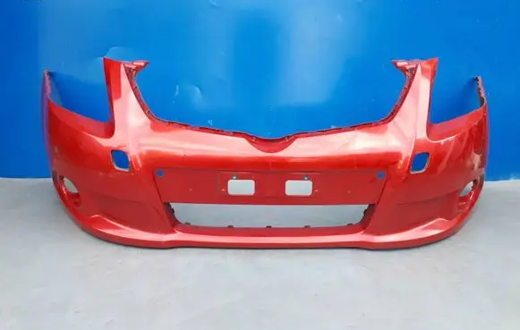 Toyota Avensis T270 Front bumper 5211905190