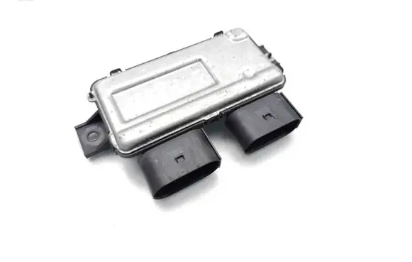Mercedes-Benz Vito Viano W447 Fuel pump relay A0009008214 A0009015303