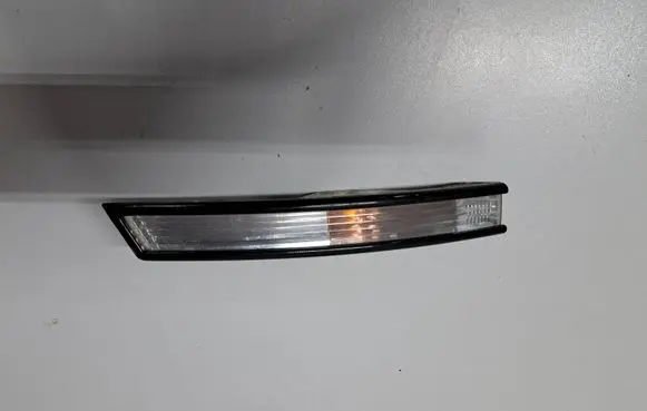 Volkswagen PASSAT B6 Front indicator light 3C0953042L